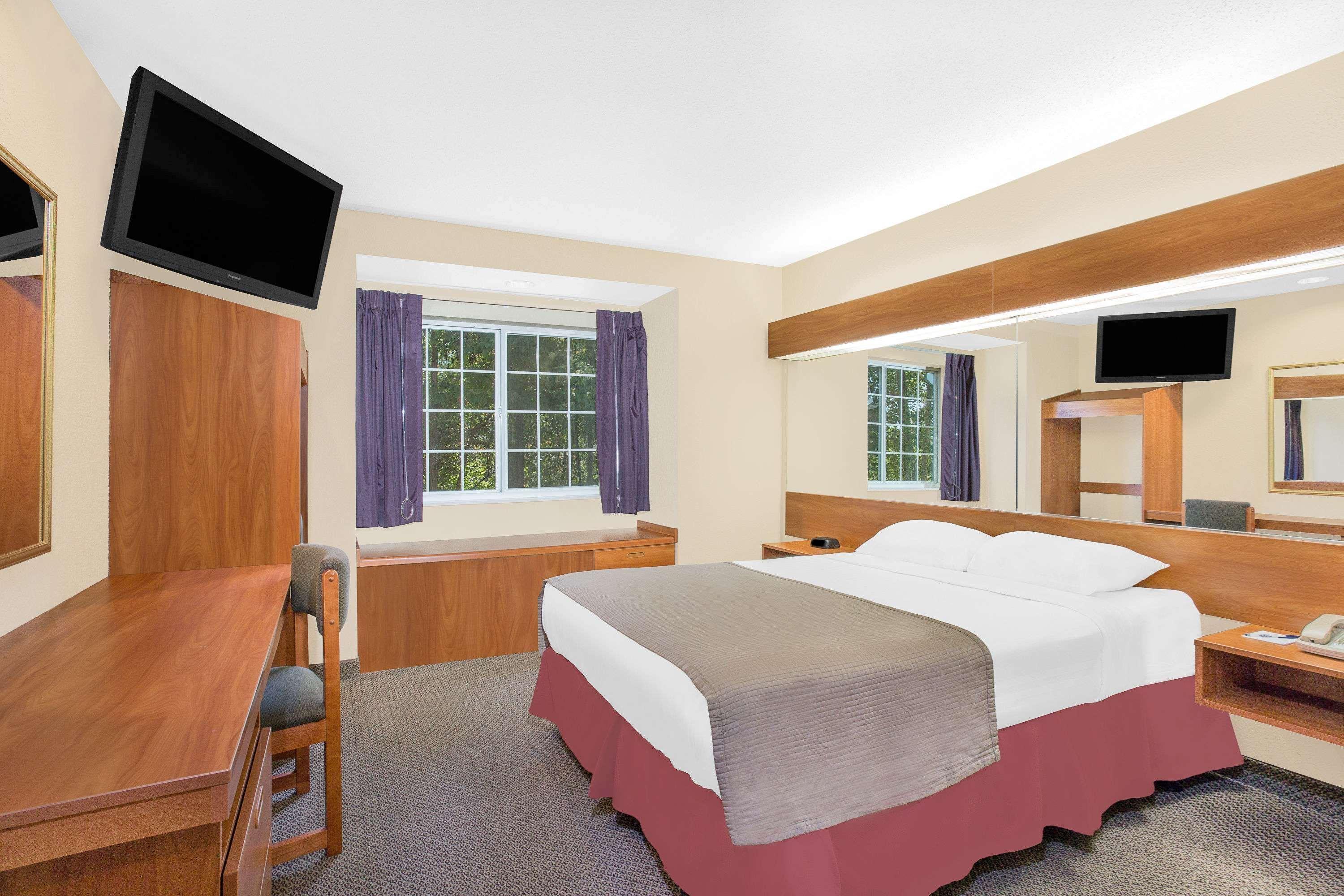 Microtel Inn & Suites Beckley East Exterior foto